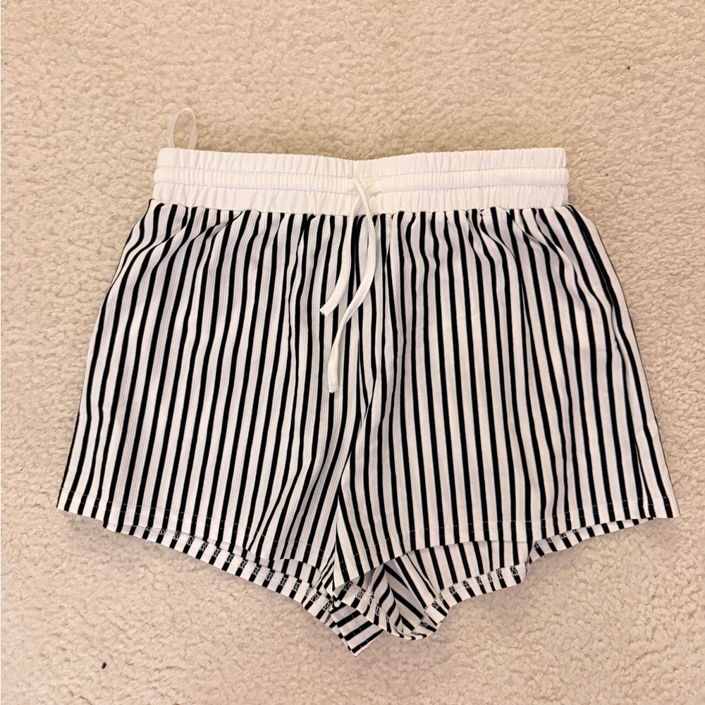 Stripped black and white shorts